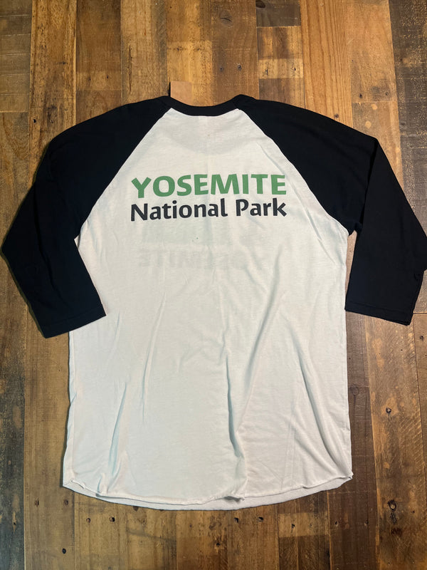 Yosemite - Black/White - Large